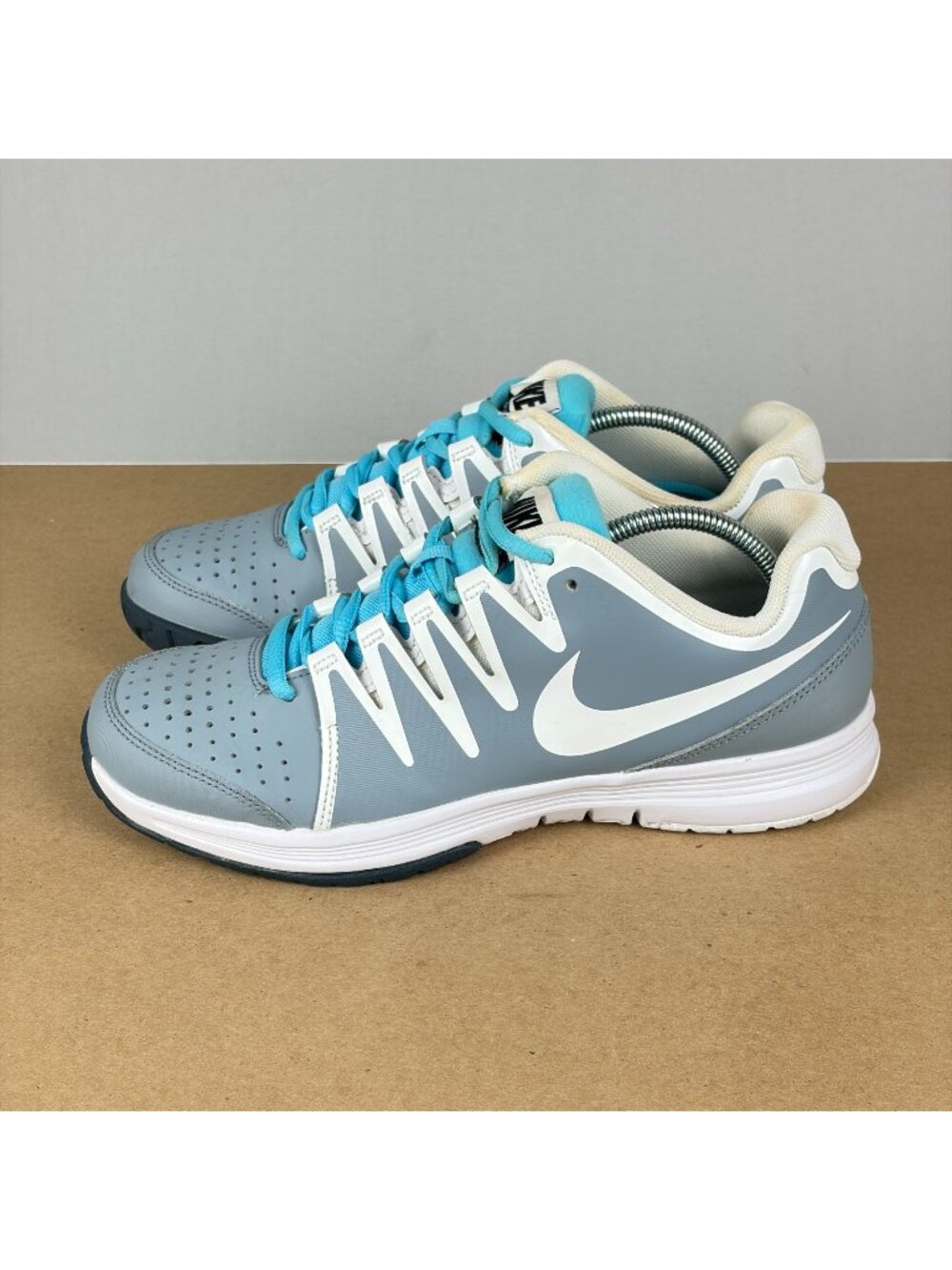 Nike Vapor Court Athletic Shoes Womens 8.5 Gray White Low Top Lace Up Casual